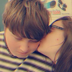 Meet your Posher, Dakota